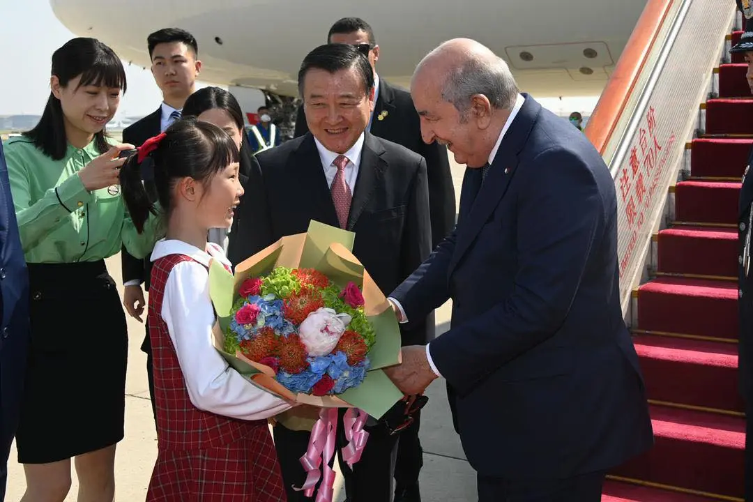 Le président Tebboune entame sa visite en Chine