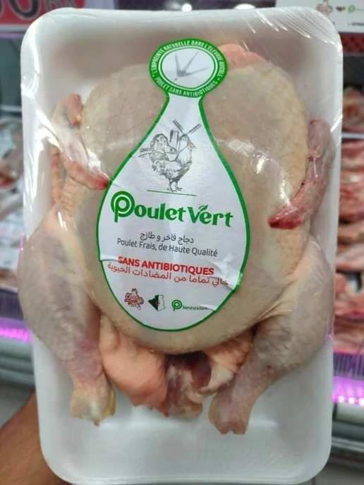 plus de 8 tonne, soit un ratio de plus de 6000 poulets par jour.