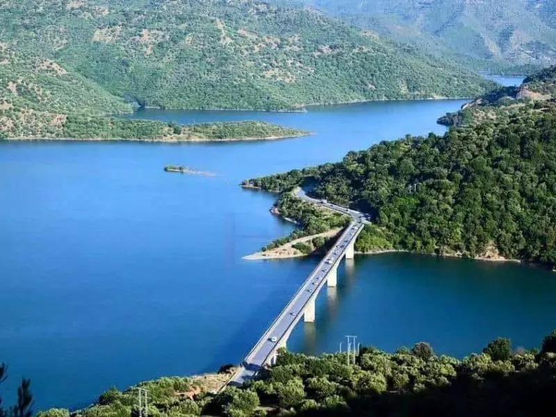 Remplissage des barrages : Confortable à l'Ouest, faible à l'Est et au Centre