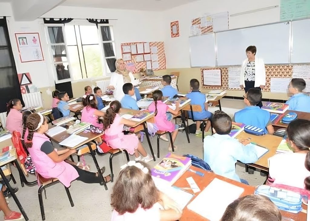 Le retrait de la gestion des écoles primaires du ministère de l’intérieur pour la confier au ministère de l’Éducation tarde à se concrétiser.