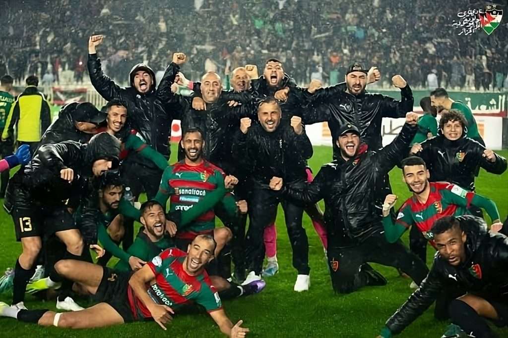 Ligue 1 : Le Mouloudia écrase tout sur son passage!