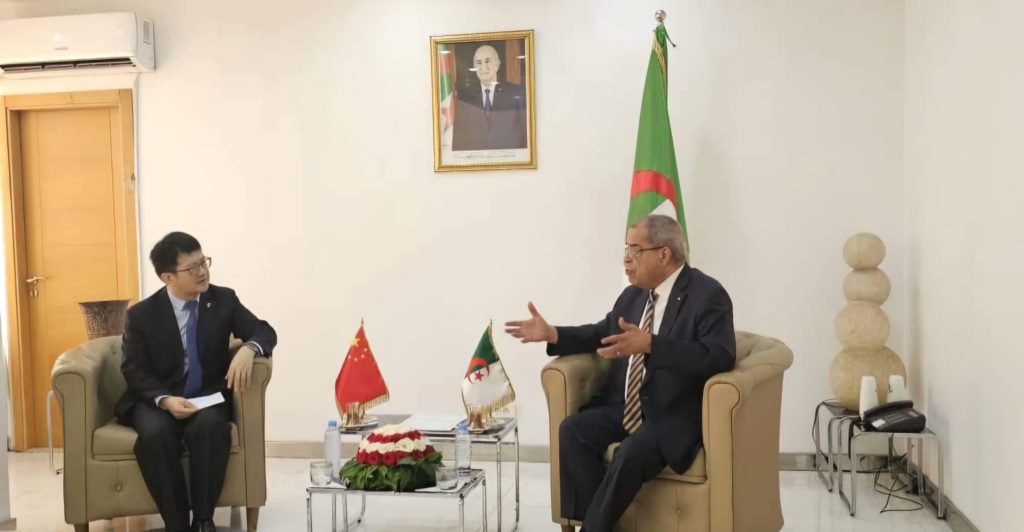 Partenariat algero-chinois: Aoun plaide pour l'intensification des investissements