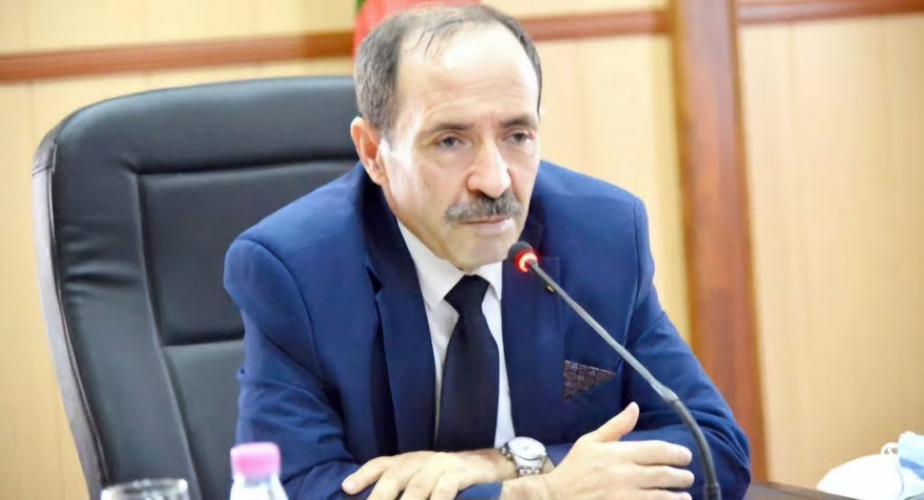 Éducation: Les exigences de Belaabed