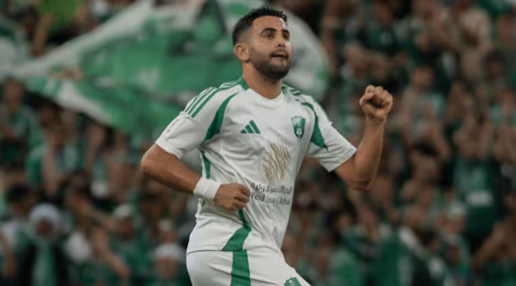Dans ce choc face à Al Hilal, le capitaine des Fennecs, Riyad Mahrez, a porté Al Ahli pour arracher un nul spectaculaire 3-3.