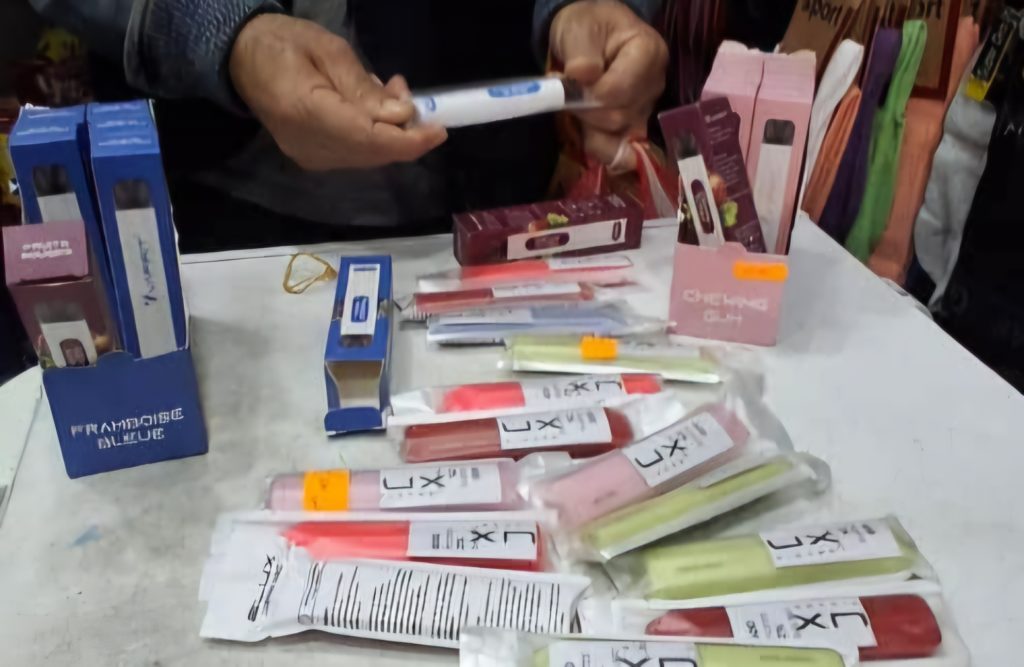 Oran : Sortez vos cahiers, vos livres et…votre Chicha ! Messenger creation 4A5B3793 B8A4 4160 89C6 B340785C86E6