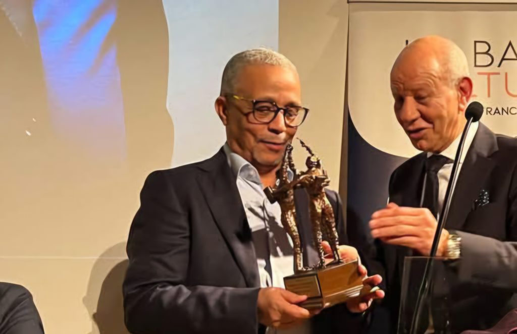 Culture: Le Président Tebboune félicite Yasmina Khadra