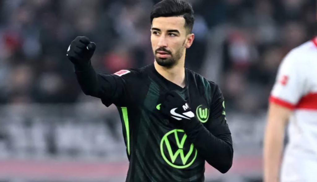 Amoura au Benfica : pourquoi le transfert a capoté ? Mohamed Amoura n’a finalement pas quitté Wolfsburg. Retour sur les coulisses d’un transfert avorté qui a surpris.
