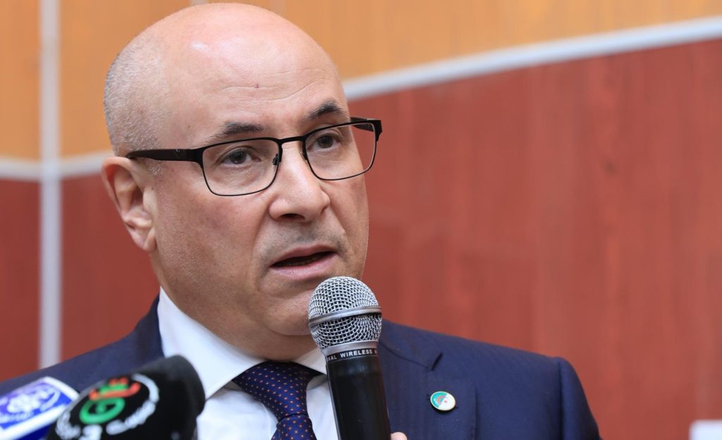 Importation de café et de bananes : Le gouvernement prend les rênes Tayeb Zitouni 1 1