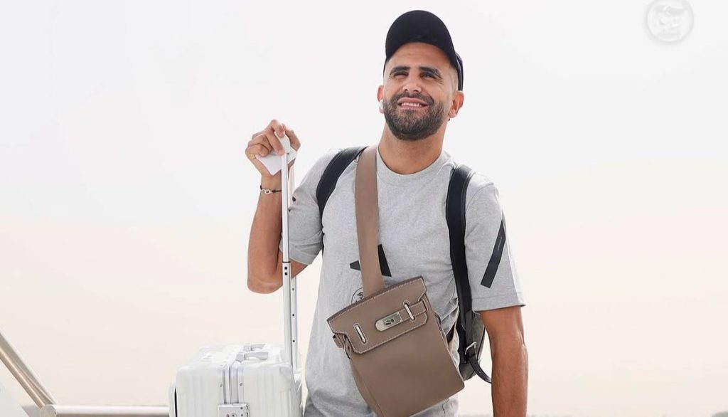 Les Verts s’envolent pour Casablanca  Les Verts ont quitté Alger ce samedi en direction de Casablanca, où ils affronteront la Guinée