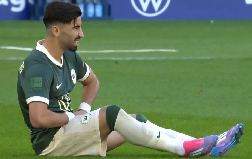 Wolfsburg : Plus de peur que de mal pour Amoura Sorti sur blessure face à Cologne avec Wolfsburg, Mohamed Amoura, n'a rien de grave selon Paul Simonis.