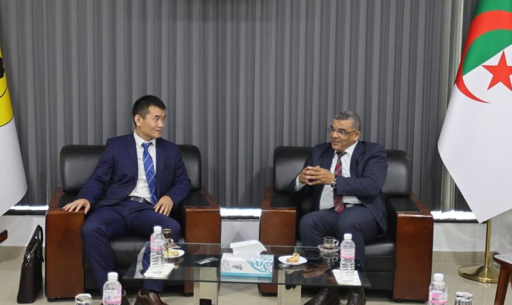 Les chinois de la China Petroleum Technology & Development Corporation (CPTDC), sont à l'affût d'investissement à Gara Djebilet.