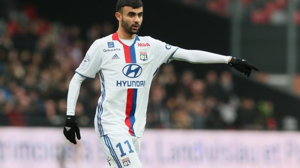 Rachid Ghezzal fait son retour en France du côté de son club formateur, l'Olympique Lyonnais (OL).