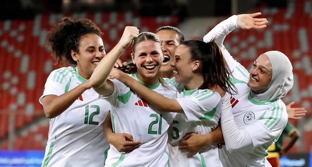 Cameroun – Algérie: sur quelles chaînes et à quelle heure voir le match ? Pour ne rien rater du match retour entre le Cameroun et l'Algérie, voici toutes les chaînes qui vont diffuser le match en direct.