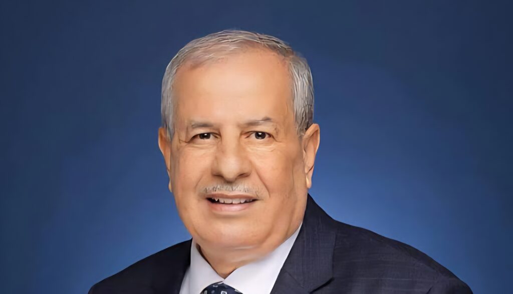 Sonatrach : Hachichi limogé et remplacé par Noureddine Daoudi Rachid Hachichi vient d'être limogé du poste de PDG de Sonatrach et remplacé par M.Noureddine Daoudi, ex-PDG d'ALNAFT.