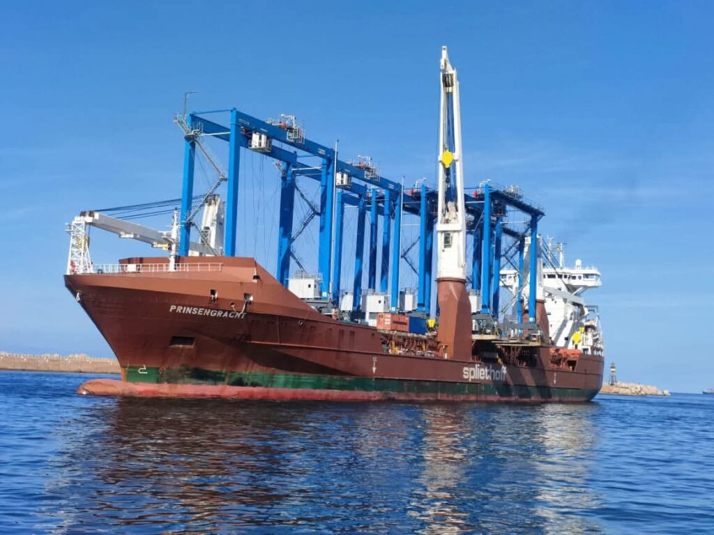 La modernisation des infrastructures portuaires du pays s’accélère et le Port d'Oran en est l'exemple de cette nouvelle dynamique.