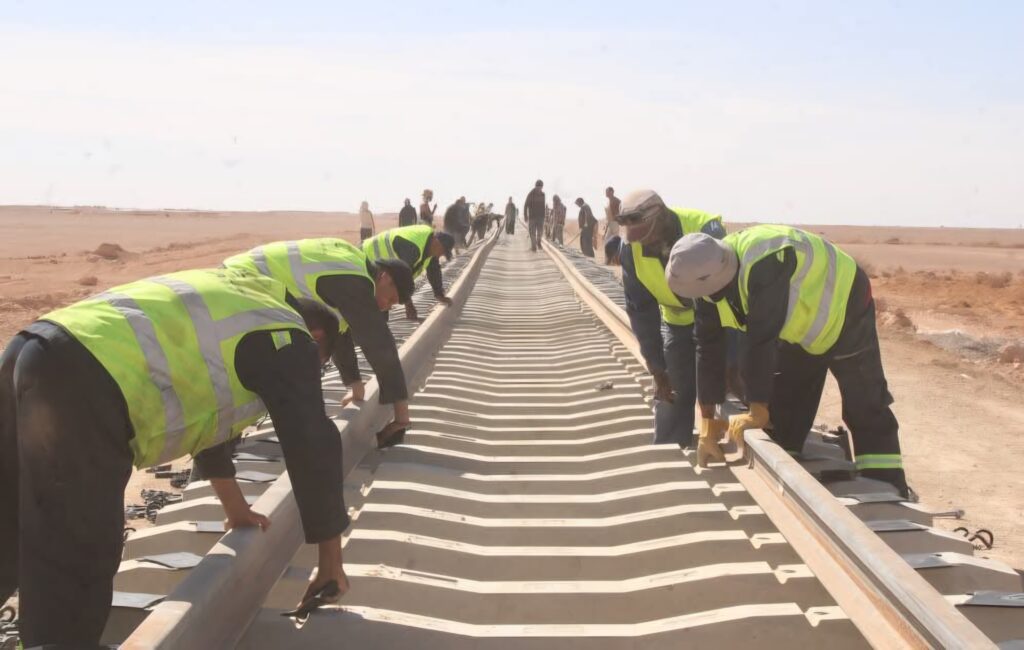 La ligne ferroviaire Bechar-Tindouf-Gara Djebilet tire à sa fin et sa livraison est maintenu pour la fin de l'année en cours.