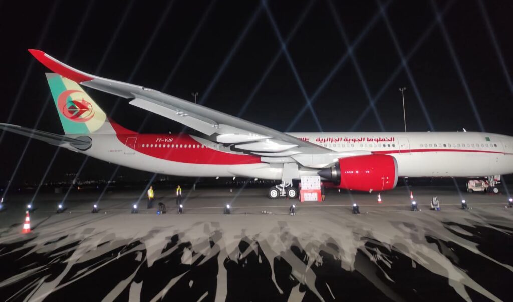 L’Algérie réceptionne le « Novembre 54 » La compagnie nationale Air Algérie vient de recevoir son premier Airbus A330-900 neo. L'Algérie entame ainsi le renouvellement de sa flotte