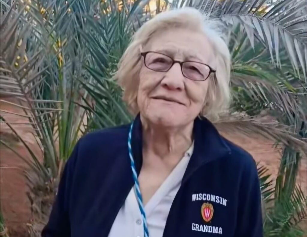 Une héroïne est passée par la Vallée du M’Zab ! La Grande Moudjahida, Madame Bitat, née Zohra Drif, était de passage à Ghardaïa pour se ressourcer dans la Vallée du M'Zab