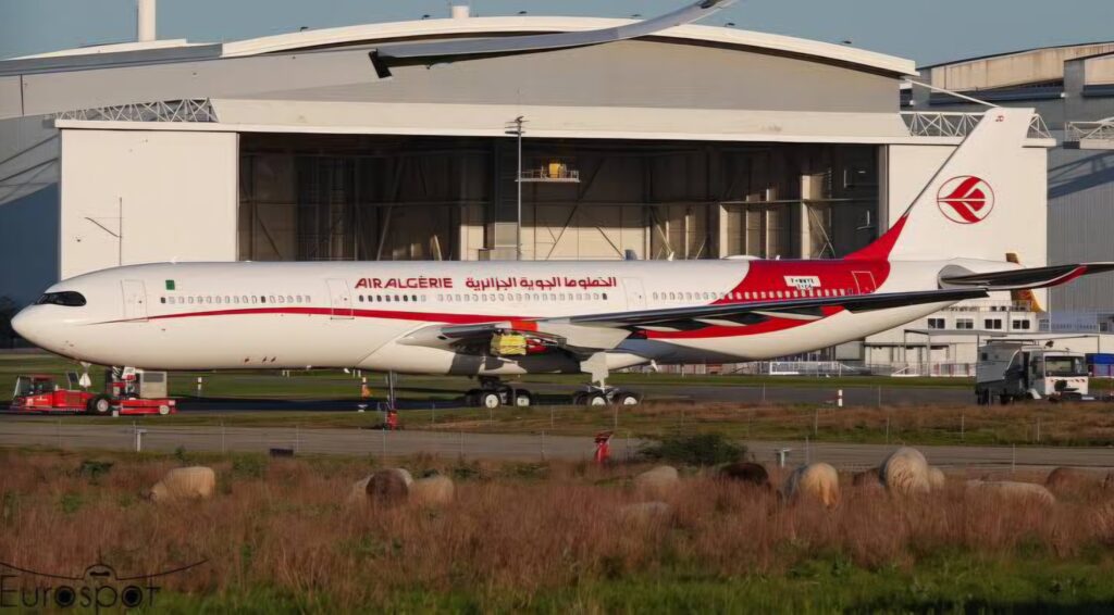 Air Algérie prépare une petite « révolution » pour ses clients La compagnie aérienne nationale Algérie s'apprête à recevoir ses nouveaux avions, les Airbus A330-900neo et une surprise en prime : le Wi-Fi