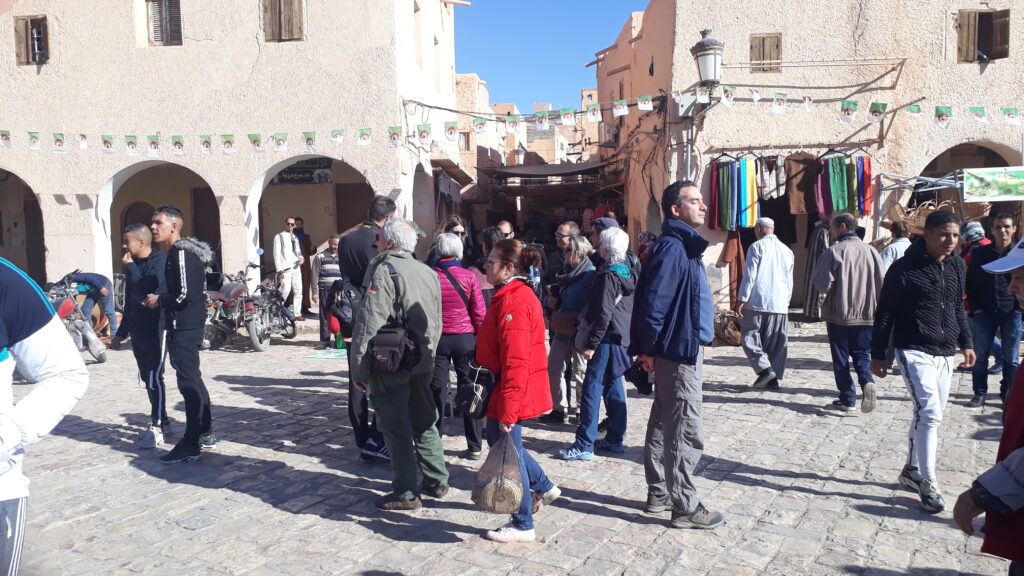 La ville de Ghardaïa, réputée pour sa richesse de son patrimoine architectural fait le plein en cette période de Fêtes de fin d’année