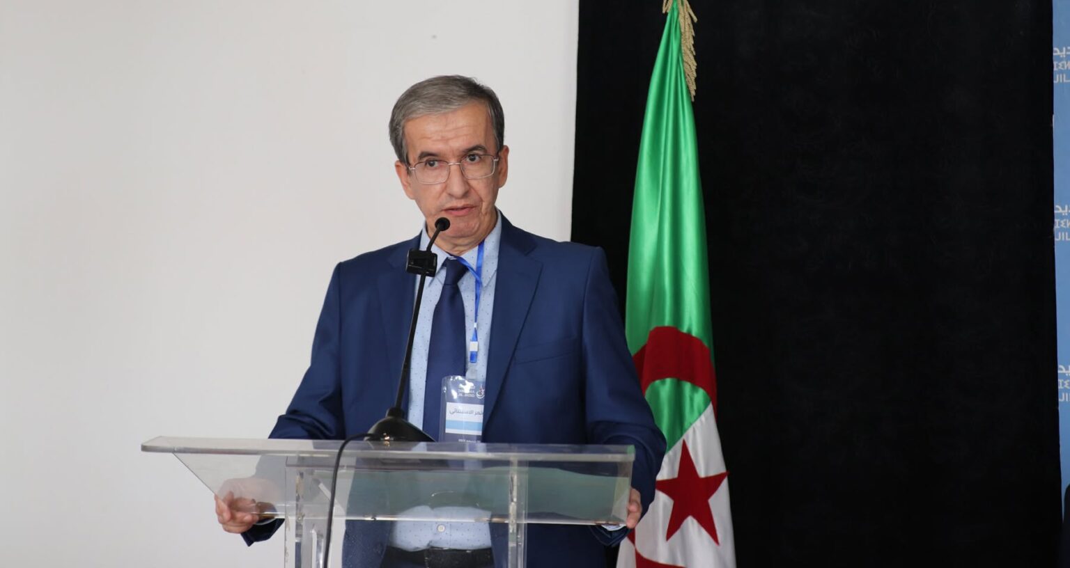Lakhdar Amokrane, président de Jil Jadid : « 8 Mai 1945-la mémoire ne saurait être réduite à un protocole diplomatique » Lakhdar Amokrane, président du parti Jil Jadid, tire la sonnette d’alarme sur de «graves dysfonctionnements» qui entacheraient le processus électoral.