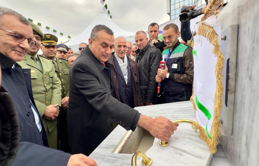 L’Algérie, à travers M.Zerrouki, vient de donner le coup d’envoi du projet de câbles de fibre optique sous-marins : Medusa