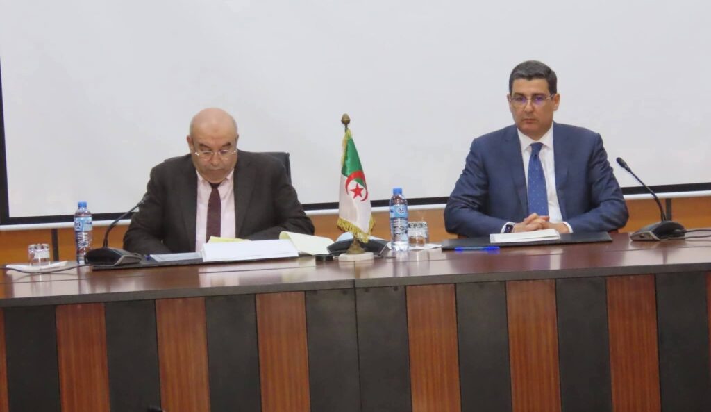 Un groupe d'experts et mobilisé pour la création d'un centre intégré de virologie et d'une usine de production de vaccins en Algérie.