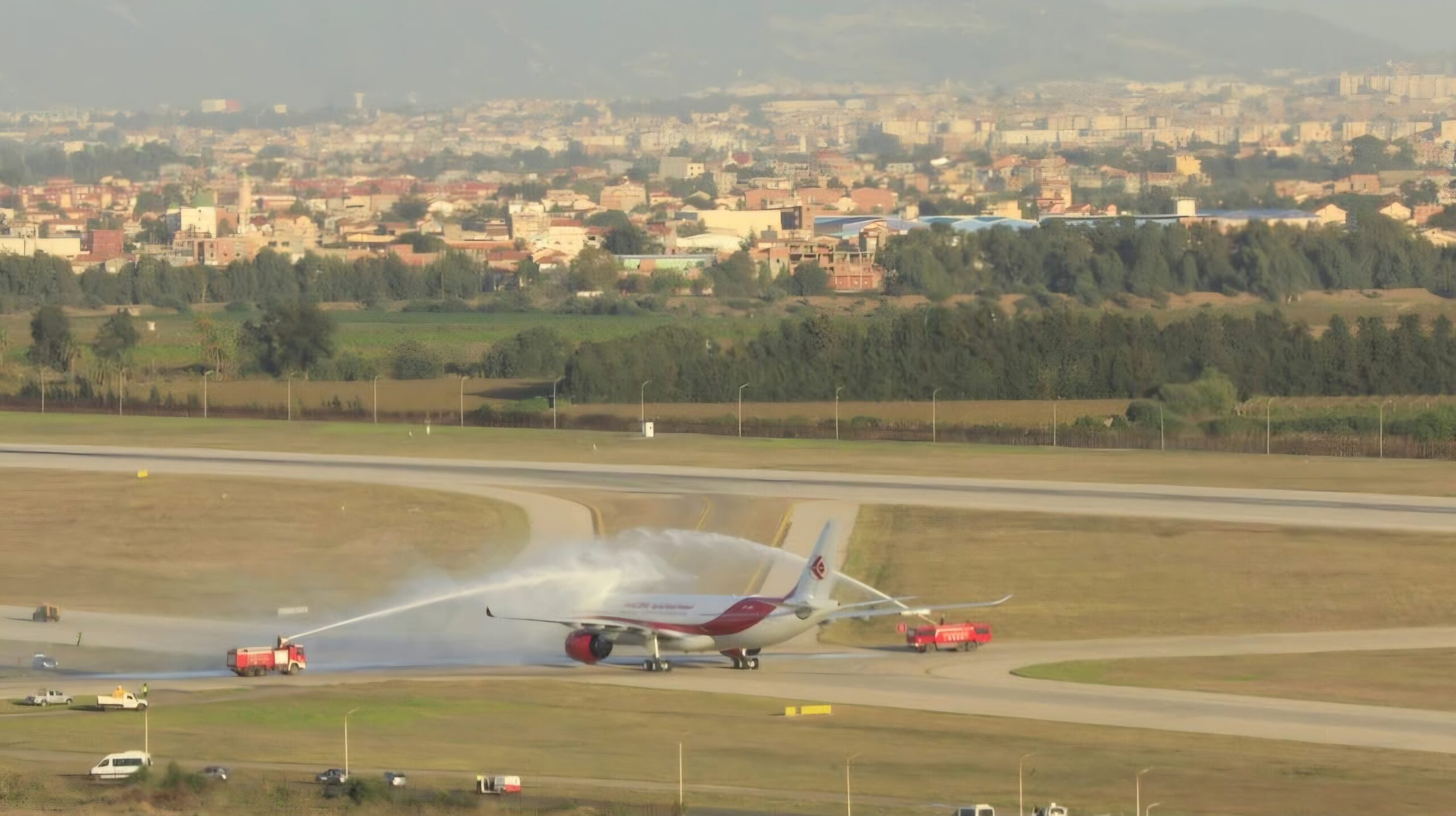 La compagnie nationale Air Algérie vient de recevoir son second Airbus A330-900 neo. Il s'est posé ce mercredi sur le tarmac de l'aéroport d'Alger.