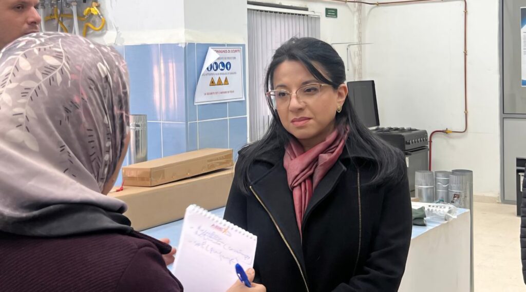 La ministre du Commerce, Mme Amel Abdellatif, s'est rendue ce lundi au niveau du Laboratoire national d’essais (LNE).