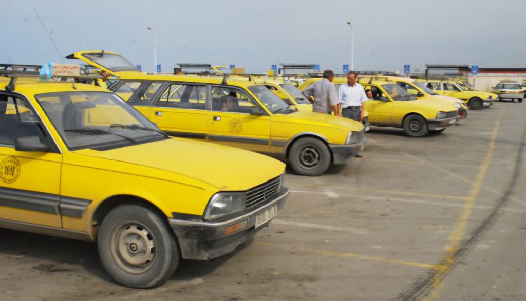 La régularisation des chauffeurs VTC fait bondir la corporation des Taxieurs en Algérie et met le ministre Sayoud dans l'embarras.