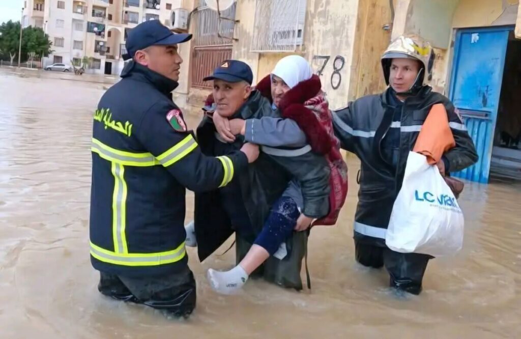 Les pluies torrentielles qui s'abattent depuis plus de quarante huit heures sur le nord de l'Algérie, ont causé de nombreux dégâts