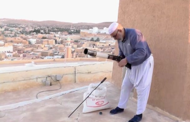 Quand le muezzin et le baroudeur « libèrent» les jeûneurs à Ghardaïa 1 1000133668