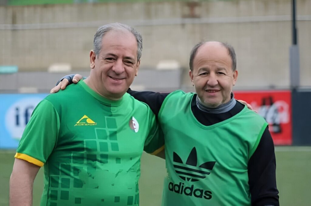 JS Kabylie : Mobilis vire Ould Ali et Medane (Officiel) El Hadi Ould Ali et Hakim Medazne viennent d'etre limogés par Mobilis, propritaore de la JS Kabylie.