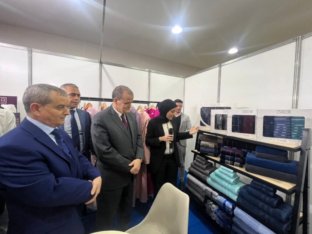 Exportations de textiles : le GTI Ghardaïa s’illustre ! Le Groupe des textiles de Ghardaïa ( GTIG), spécialisé dans la confection de vêtements pour enfants, vient d'effectuer sa première opération d'exportation.