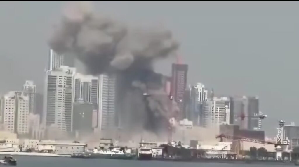 Les bases américaines implantées au Qatar, Koweït et Syrie, Bahreïn ont été prises pour cible par des missiles iraniens en représailles des frappes américano-israélienne sur l'Iran.