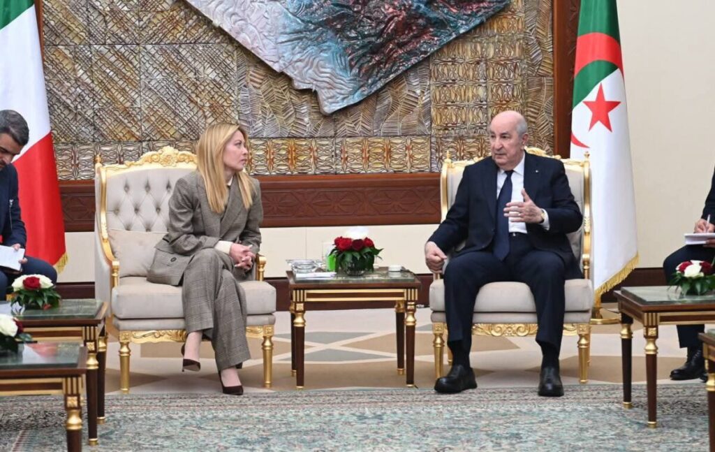 Lors de sa visite officielle en Algérie, la Première ministre italienne Giorgia Meloni a réaffirmé la solidité des liens unissant les deux pays