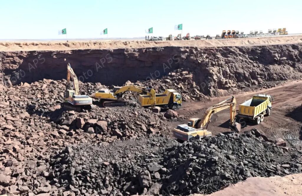 L’AAPI et Tosyali accélèrent la valorisation du fer de Gara Djebilet L'Agence algérienne de promotion de l'investissement (AAPI) réaffirme son soutien au projet de valorisation du minerai de fer de Gara Djebilet.