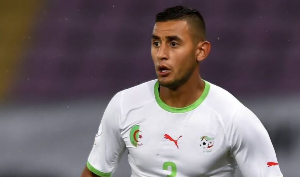 Plusieurs années après le sacre de l’Algérie à la CAN 2019, Faouzi Ghoulam revient sur son absence et les critiques qui ont suivi.
