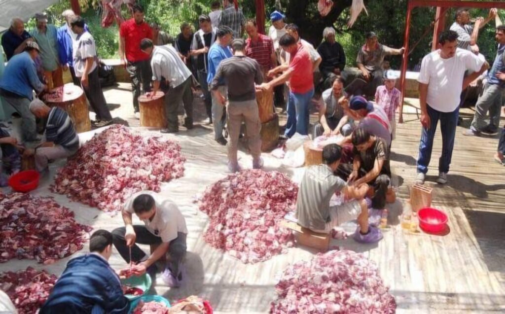 La fête de Aïd El Fitr,  a été l'occasion, dans de nombreux villages de la wilaya de Tizi-Ouzou, de renouer avec une pratique ancestrale profondément ancrée dans l'identité kabyle : la Timechret.