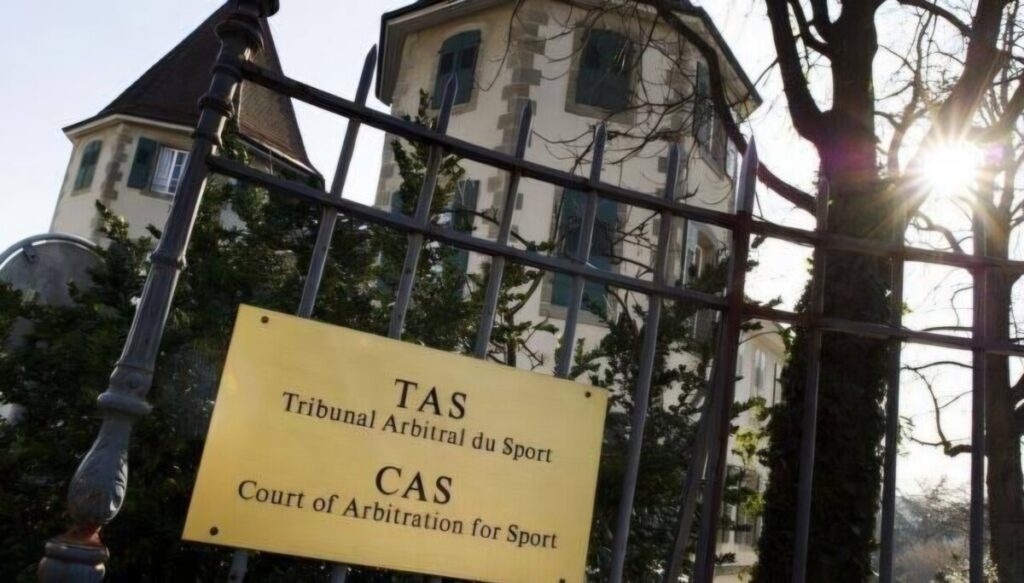 Le TAS a suspendu la décision de la CAF sur la CAN 2025, plongeant la finale Maroc – Sénégal dans une incertitude totale.