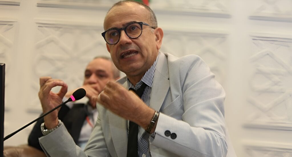 'ordre dénonce le transfert des 829 officines Endimed au groupe Saïdal, le jugeant contraire à la législation en vigueur,