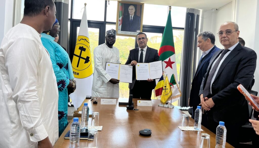 Exploration minière : la Sonarem passe à l’action au Tchad La Sonarem est désormais pour stratégie de suivre les traces de la Sonatrach et la Sonelgaz, en exportant son savoir-faire en matière d'industrie minière.