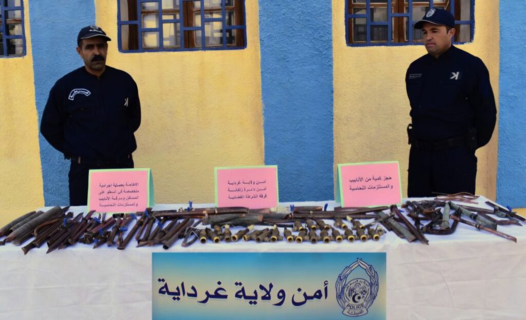 Les éléments du service de police judiciaire de la daïra de Zelfana ont mis fin aux agissements d'une bande criminelle de quatre individus, spécialisée dans le vol de cuivre par effraction à l'intérieur de domiciles de citoyens.