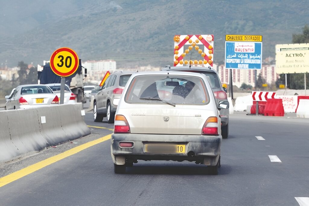 Routes dégradées en Algérie : le CRM de Constantine innove! Les routes en Algérie souffrent depuis des années d'une dégradation chronique