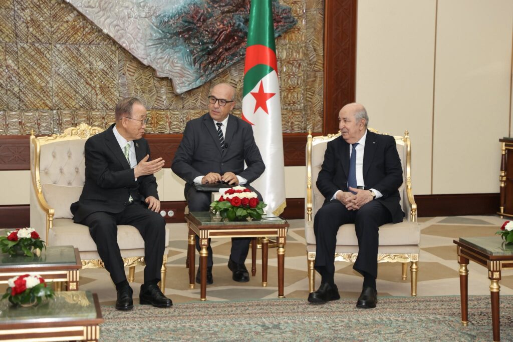Abdelmadjid Tebboune, a accordé ce dimanche une audience à Ban Ki-moon, ancien secrétaire général des Nations unies