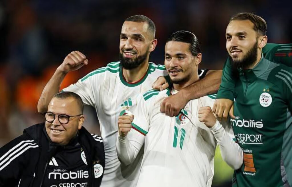Longtemps bousculée par les Pays-Bas à Rotterdam, l’équipe d’Algérie a finalement renversé le scénario grâce à un éclair de génie d’Anis Hadj Moussa.