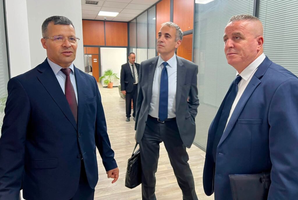 Fonds monétaire international (FMI), menée par son chef de mission en Algérie, a été reçue ce dimanche au siège de l'Agence algérienne de promotion de l'investissement (AAPI).