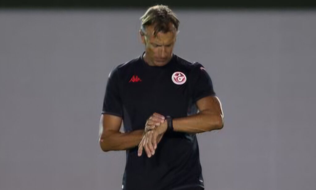 Nommé en sauveur après le limogeage de Sabri Lamouchi, Hervé Renard a vécu des débuts catastrophiques avec la Tunisie.