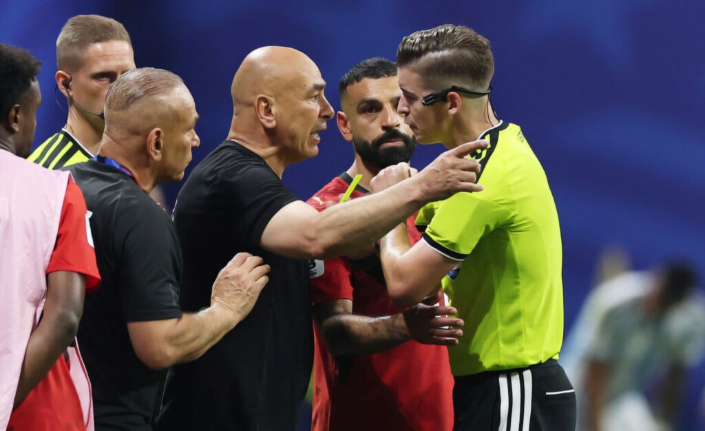 Coupe du Monde 2026 : L’arbitrage d’Égypte-Argentine au cœur d’un énorme scandale de cyberattaque L'arbitrage du match Égypte-Argentine (3-2) au Mondial 2026 vire au scandale d’État.