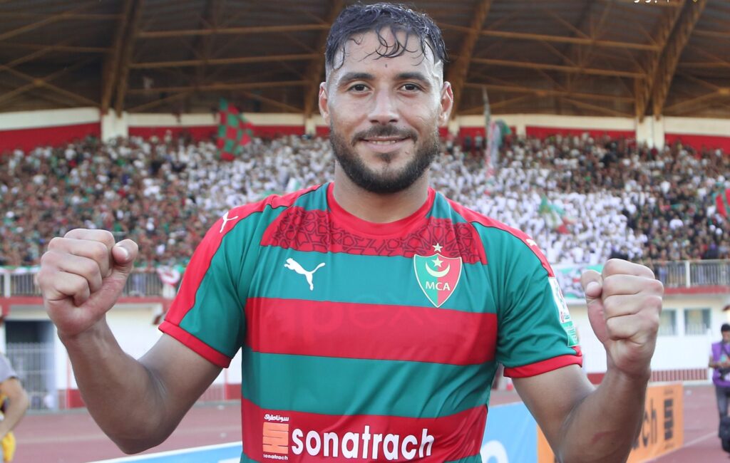 MCA : Youcef Belaïli, le retour ? Le retour de Youcef Belaïli au MC Alger (MCA) n'est peut-être plus une simple rumeur